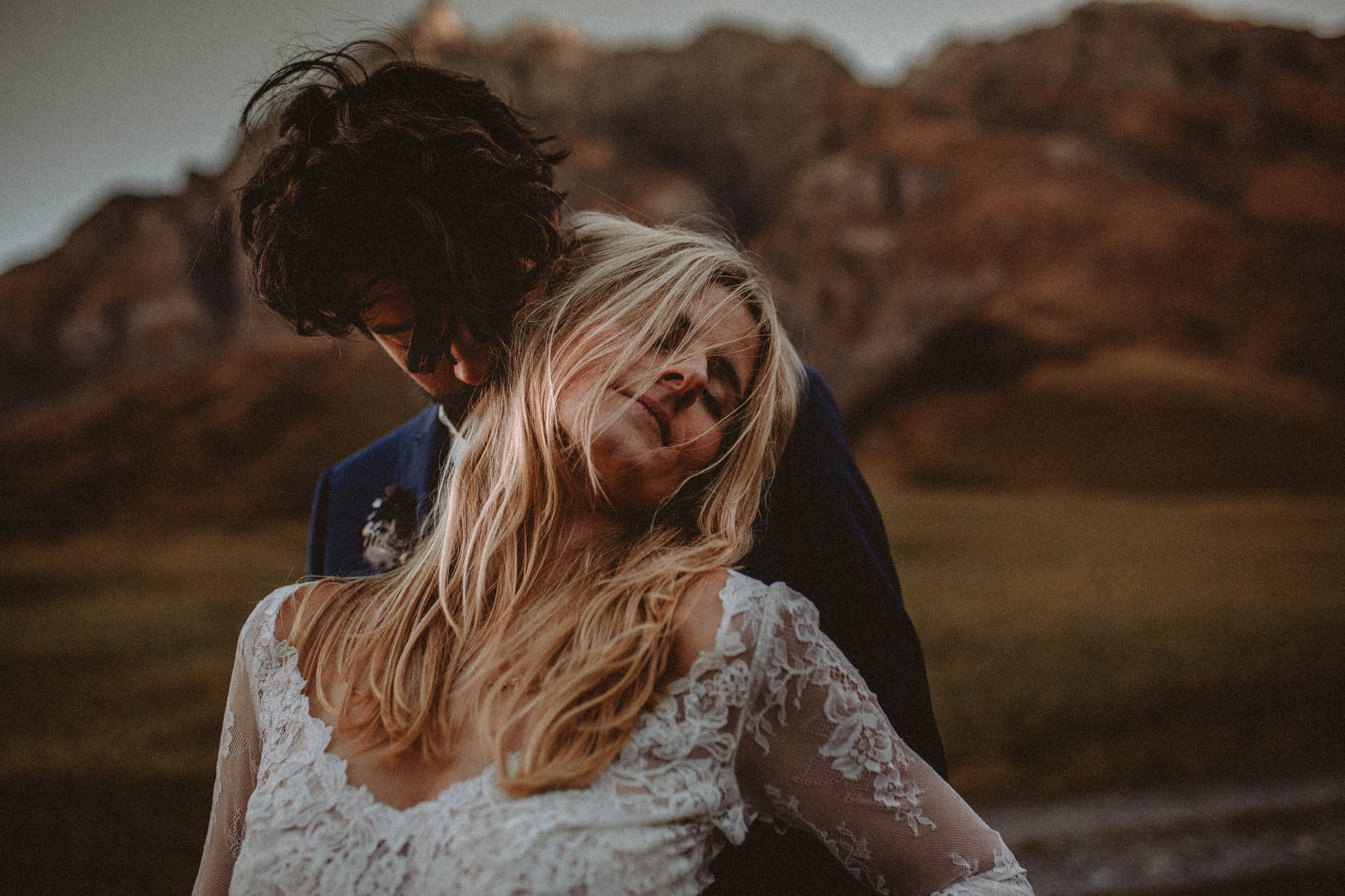 Boho and vintage wedding in the swiss mountains